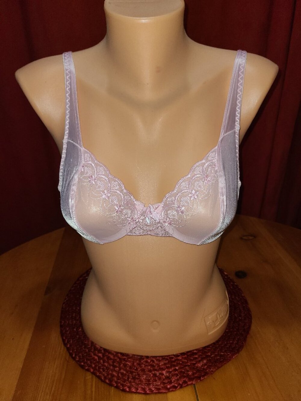 VTG Maidenform Bra Sweet Nothings Savvy Pink 34B RARE! Embroidered Demi 90's